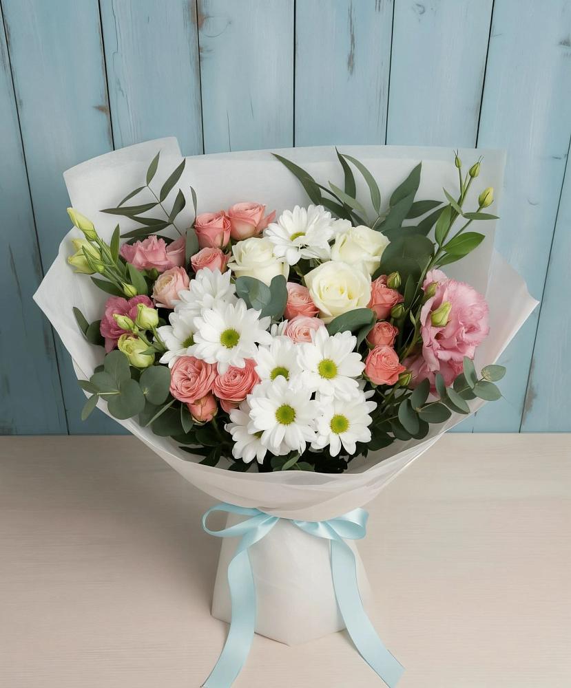 Букет цветов из: Розы, Лизиантусы и Хризантемы в Новолуговом