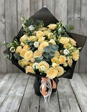 Букет цветов из:  Розы и Лизиантусы #REPLACE_PRED# Новолуговом