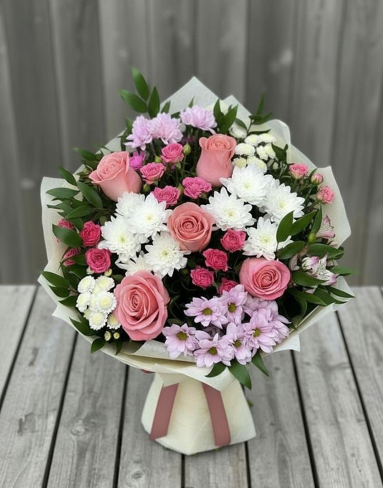 Букет цветов из: Альстромерии, Гвоздики, Розы и Хризантемы в Новолуговом