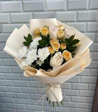 Букет цветов из:  Розы и Хризантемы в Новолуговом