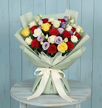 Букет цветов из:  Розы #REPLACE_PRED# Новолуговом