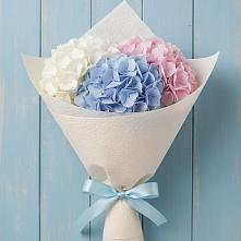 Букет цветов из:  Гортензия в Новолуговом