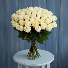 Букет 51 Белая роза Эдлесс Лав в Новолуговом