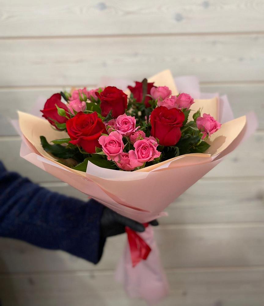 Букет цветов из: Розы в Новолуговом