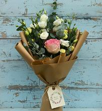 Букет цветов из:  Розы и Лизиантусы в Новолуговом